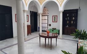 Casa S. XIX En Pleno Centro De Carmona
